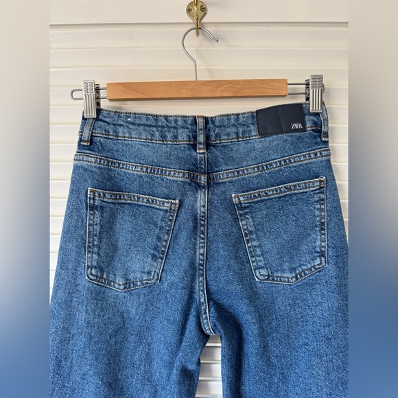 ZARA High Waisted Flare Jeans Sz 2 (26) EUR 34 - Picture 6 of 8